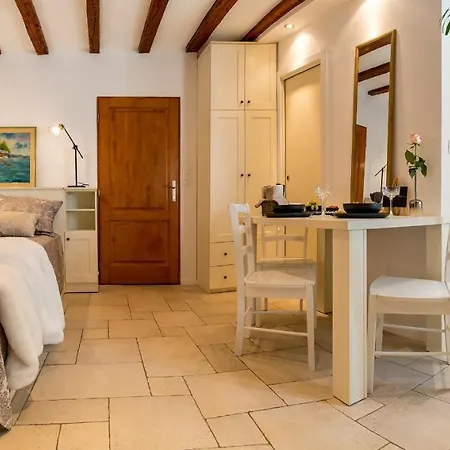 Appartement Charming Old Town Pjaca *